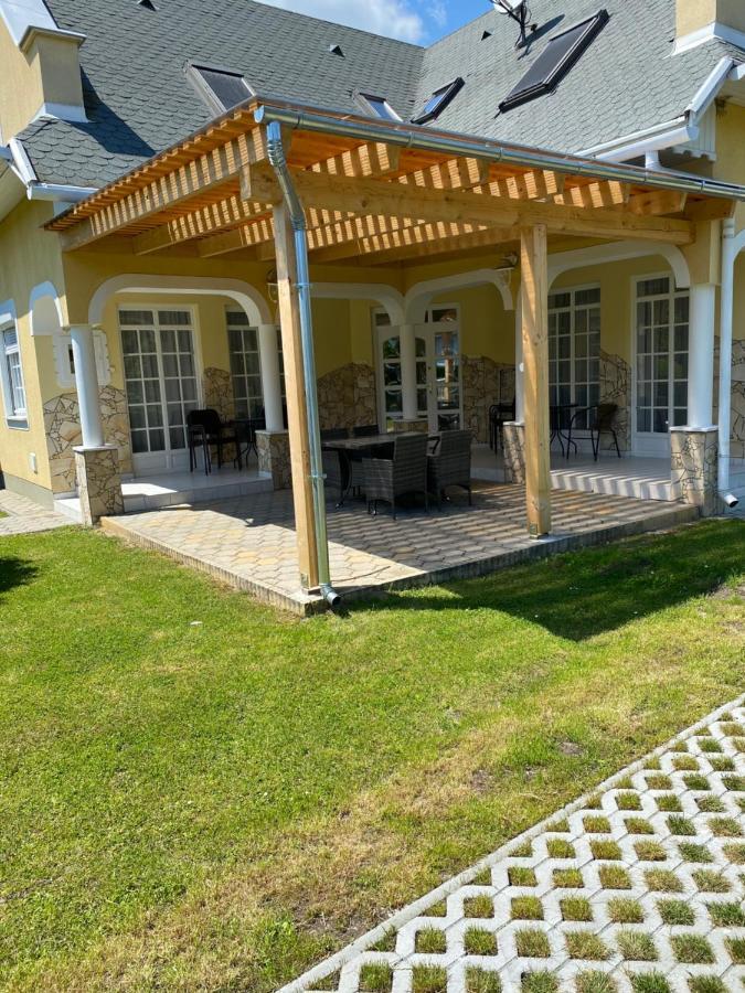 Pacsirta Apartman Lenti Exterior foto