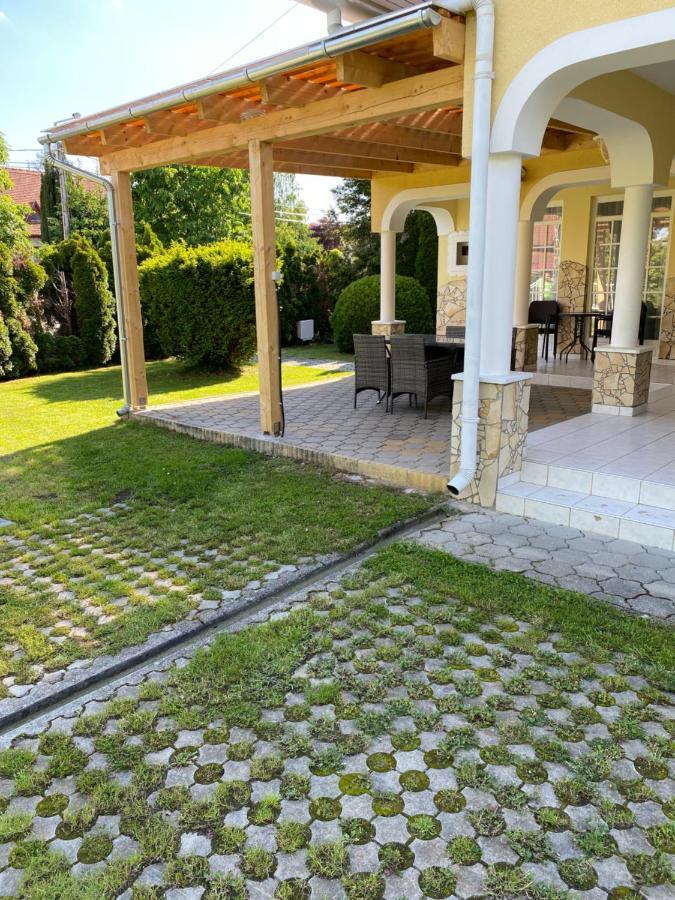 Pacsirta Apartman Lenti Exterior foto